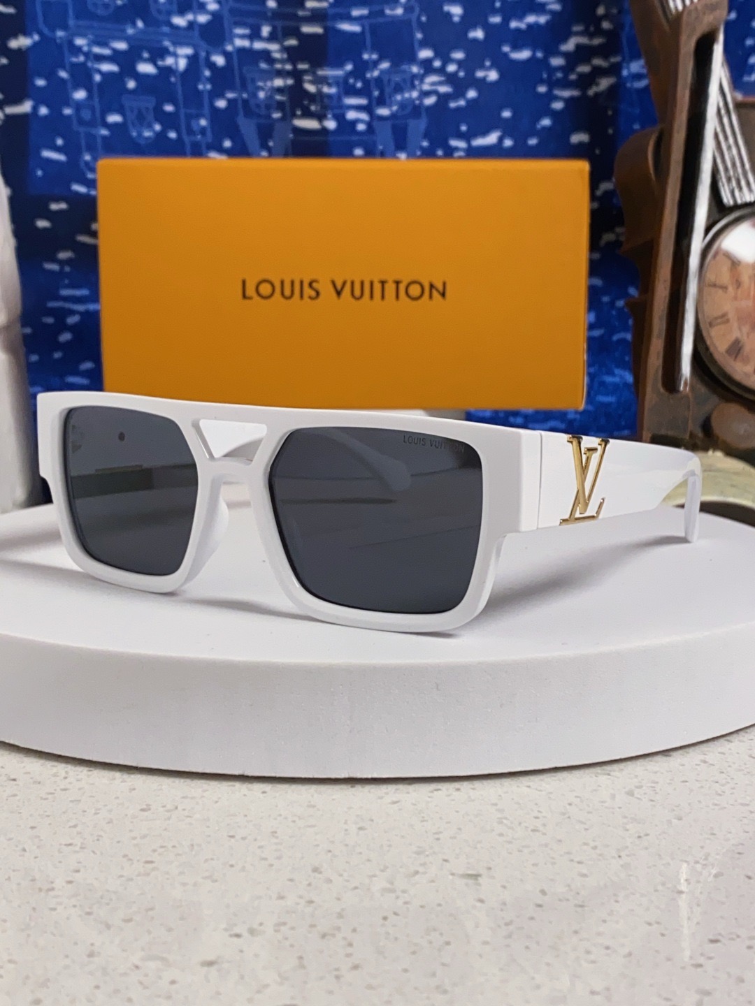 [홍콩명품Louis Vuitton] 루이비통 26SS 로고 연예인 남여 선글라스 LV045 SG1-A 홍콩명품쇼핑몰,쇼핑몰,해외직구,구매대행
