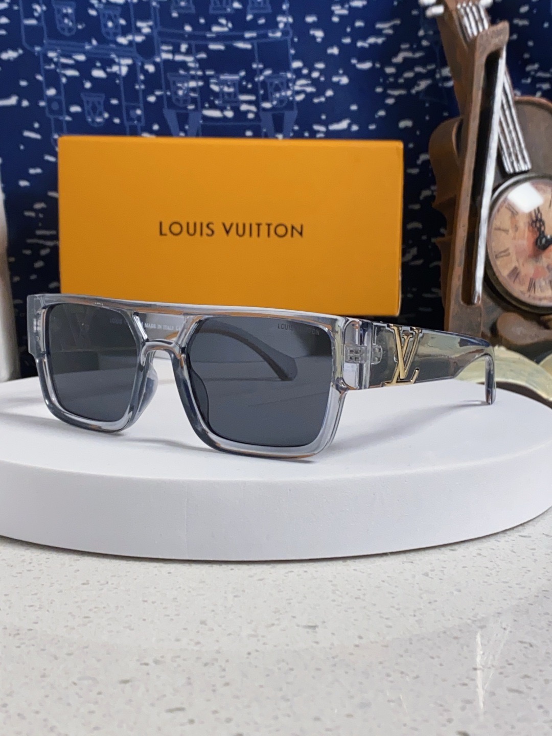 [홍콩명품Louis Vuitton] 루이비통 26SS 로고 연예인 남여 선글라스 LV046 SG1-A 홍콩명품쇼핑몰,쇼핑몰,해외직구,구매대행