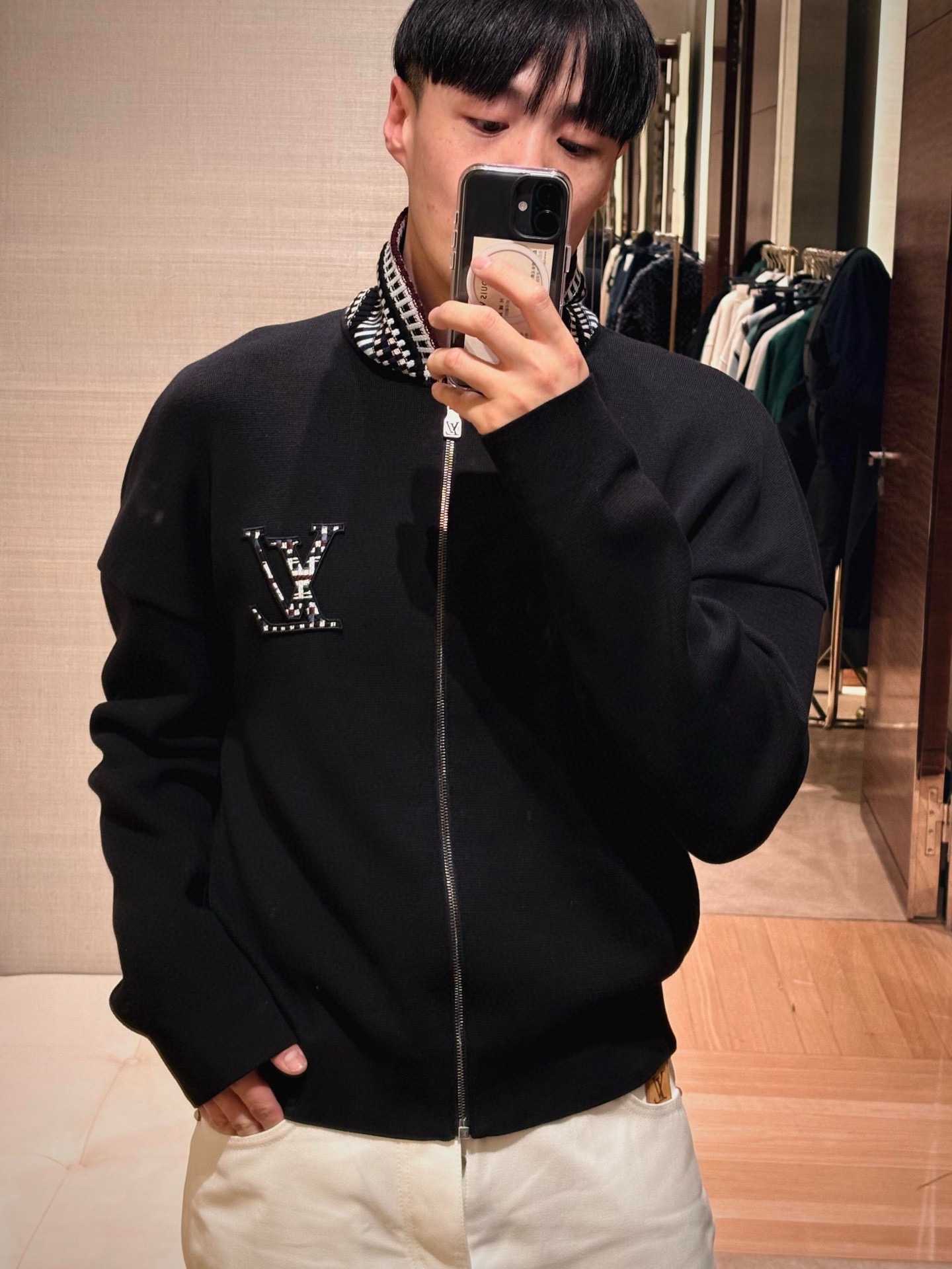 [홍콩명품.LOUIS VUITTON] 루이비통 2026 남성용 니트 가디건 자켓 LV3670 PD 홍콩명품의류,구매대행,온라인명품