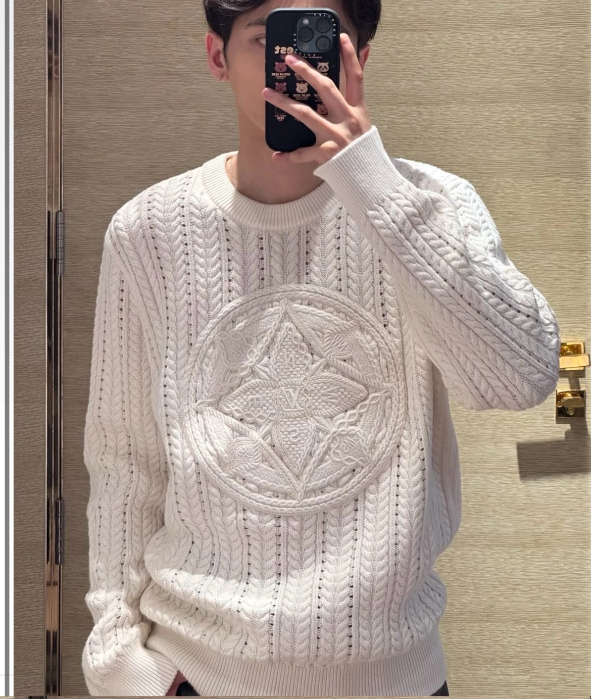 [홍콩명품.LOUIS VUITTON] 루이비통 2026 남성용 니트 풀오버  LV3676 PD 홍콩명품의류,구매대행,온라인명품