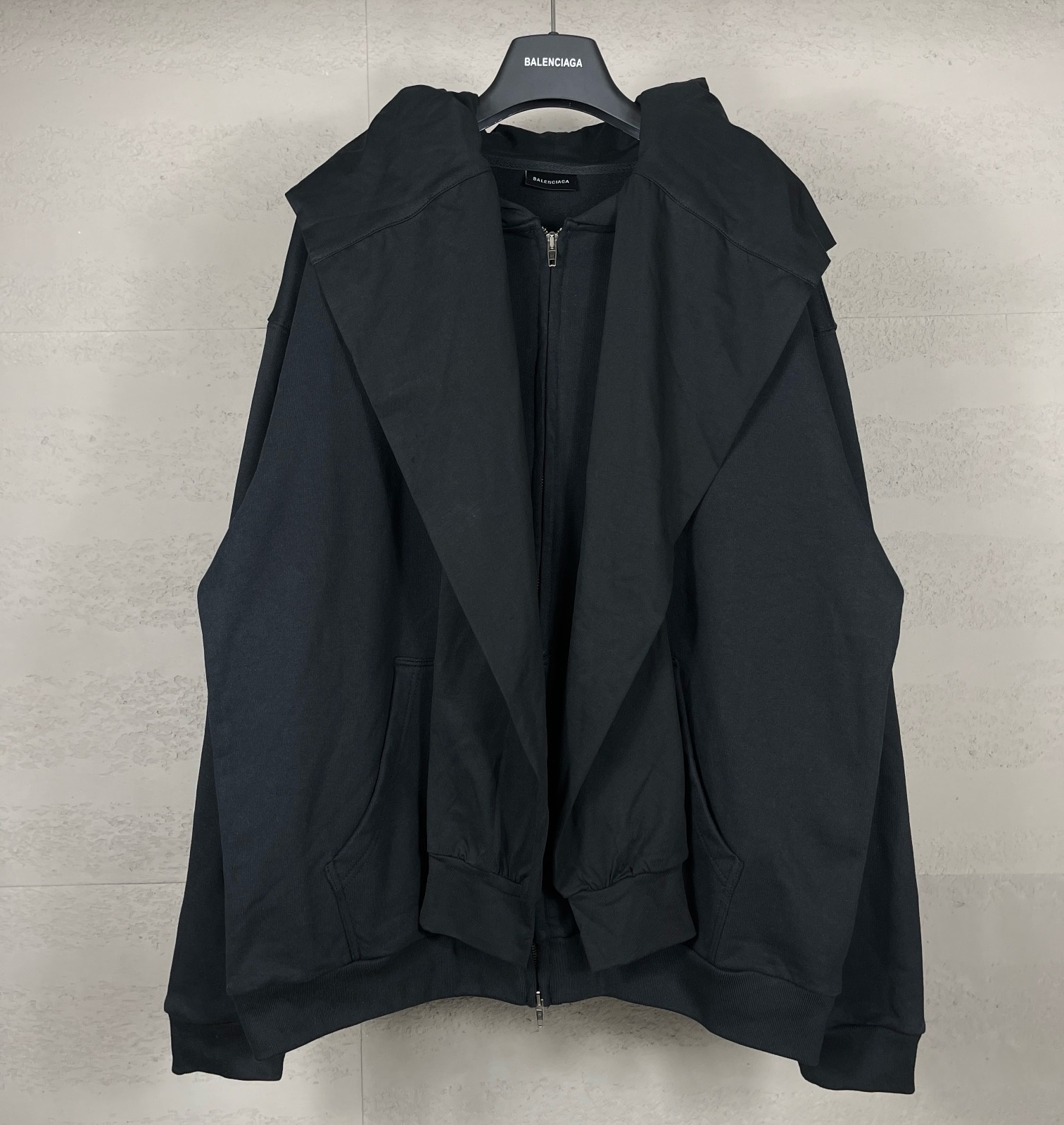 [홍콩명품.BALENCIAGA] 발렌시아가 2026 남성용 후드자켓 BL1525 PD 홍콩명품의류,구매대행,온라인명품