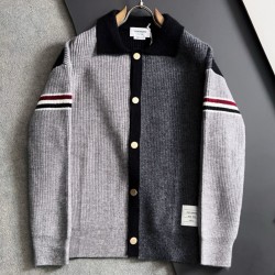 [홍콩명품.THOM BROWNE ] 톰 브라운 2026 남성용 니트가디건 TB1539 PD 홍콩명품의류,구매대행,온라인명품