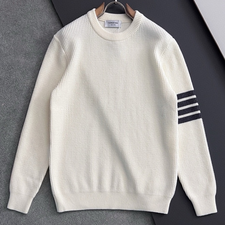 [홍콩명품.THOM BROWNE ] 톰 브라운 2026 남성용 니트풀오버 TB1542 PD 홍콩명품의류,구매대행,온라인명품